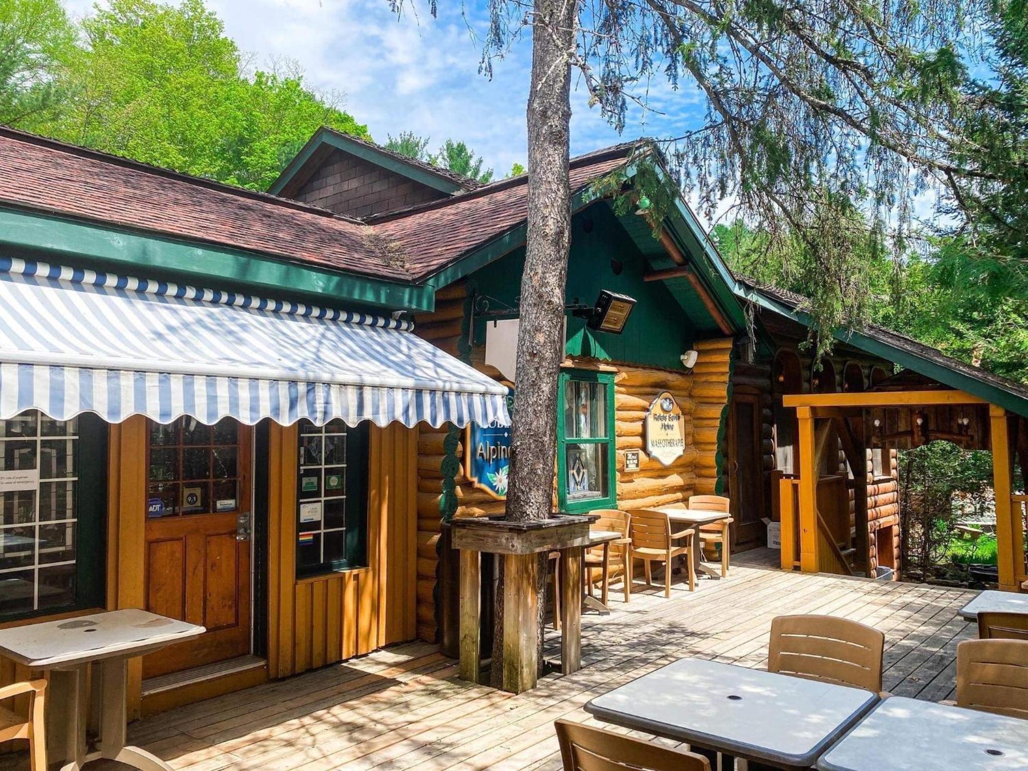 Chalet Alpine Sainte-Adele Exterior photo